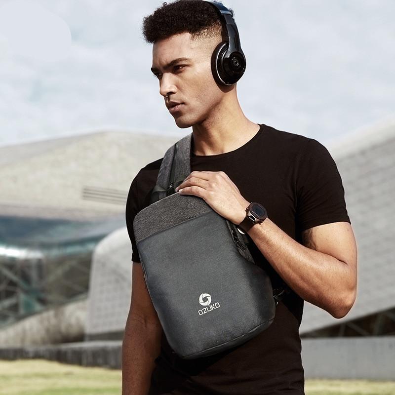 Multifunctional men's chest bag