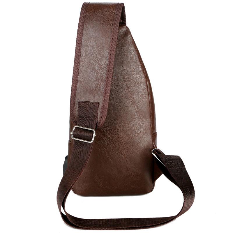 Diagonal shoulder bag