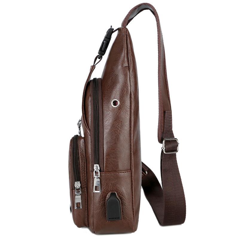 Diagonal shoulder bag